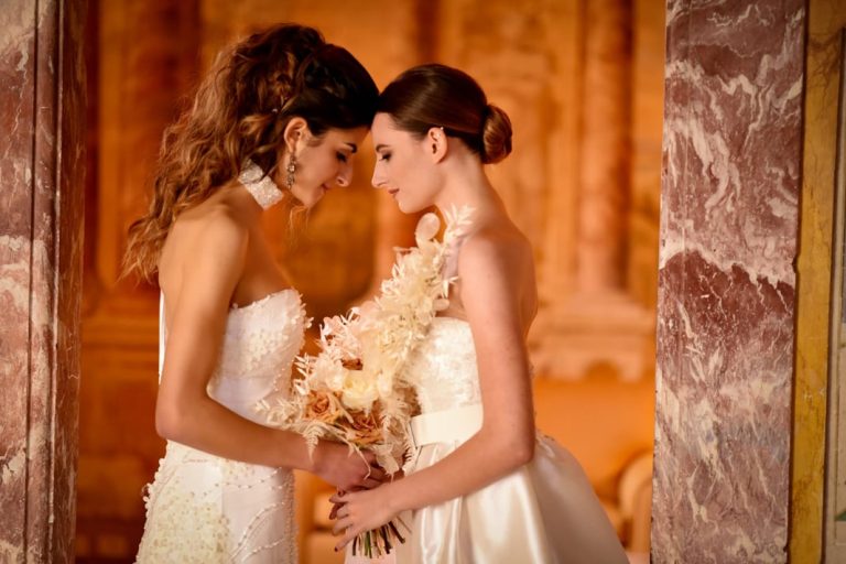 Tiziana Etoschi LGBTQ Wedding Giulia e Camilla min min 768x512
