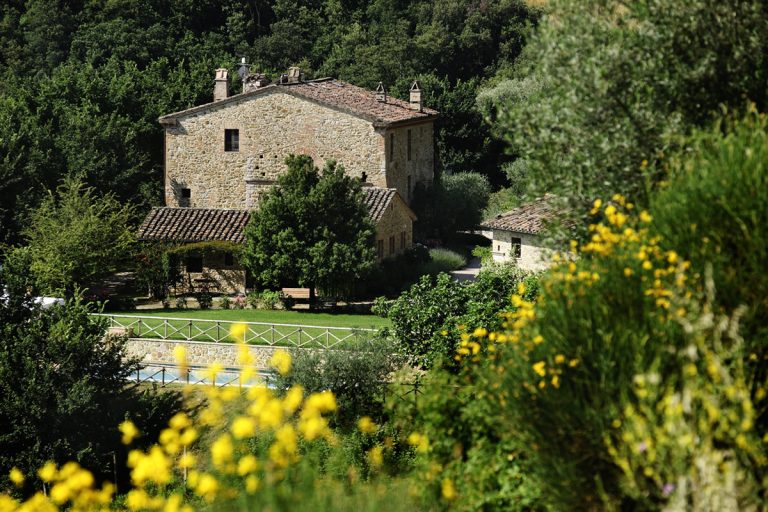 agriturismo di lusso gay friendly umbria 768x512